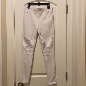 NWOT white pants